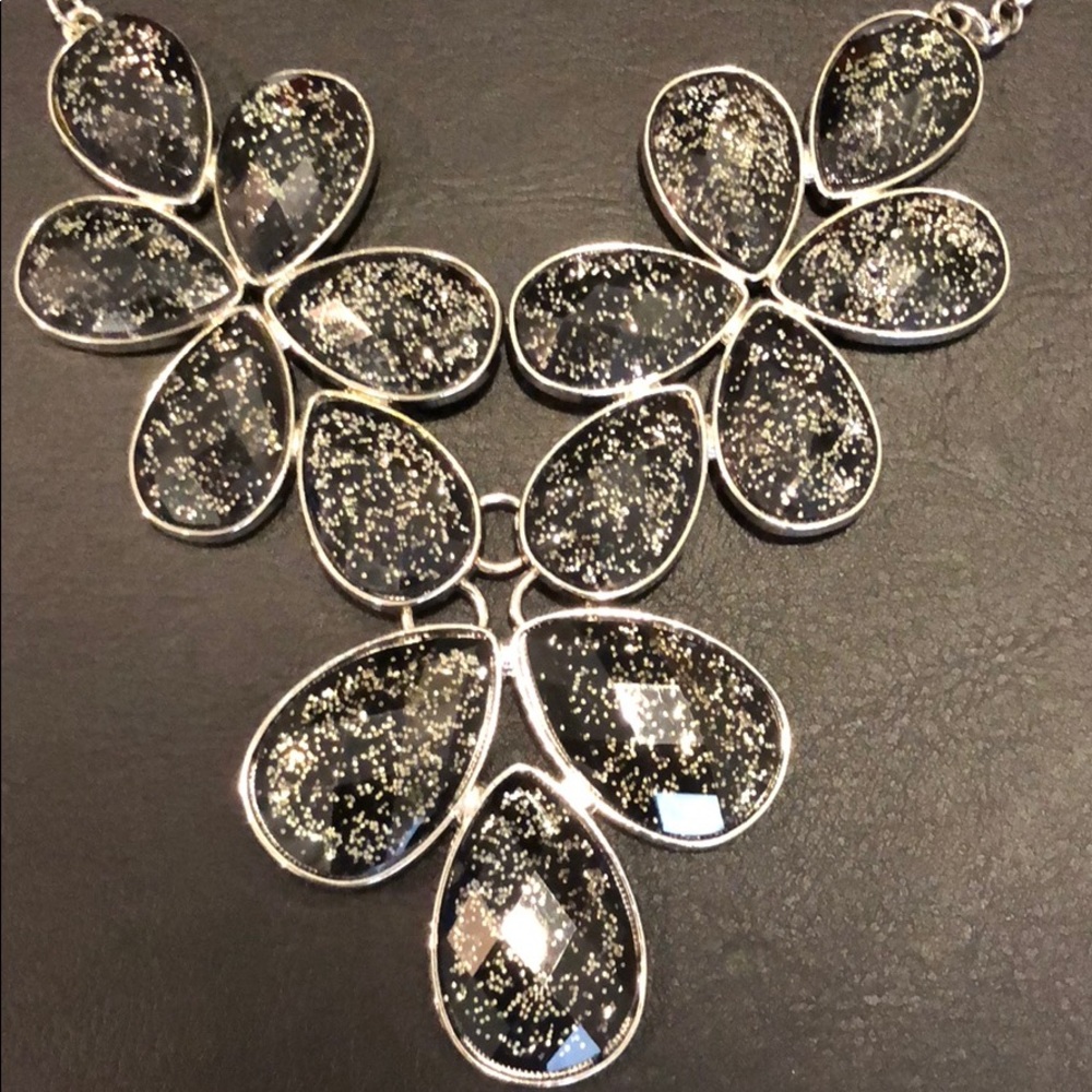 NY black and silver necklace - Picture 3 of 3